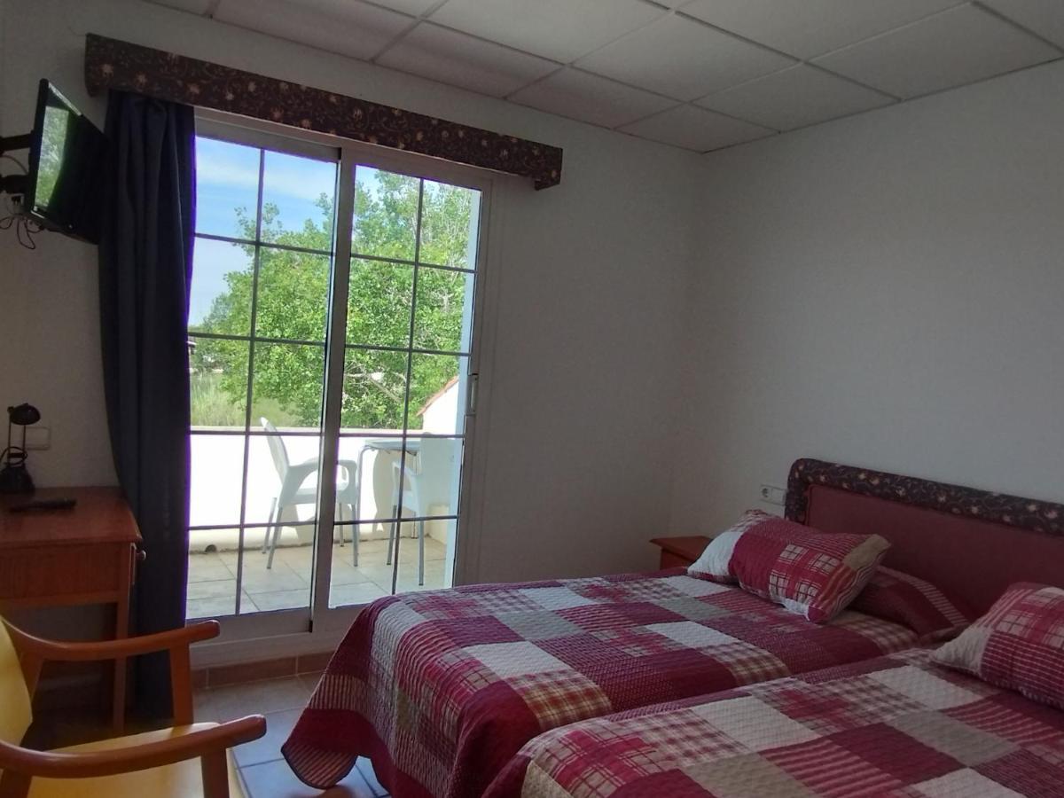 Hostal Restaurant Paca Ріумар Екстер'єр фото