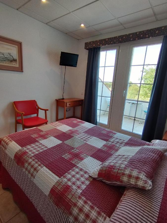 Hostal Restaurant Paca Ріумар Екстер'єр фото